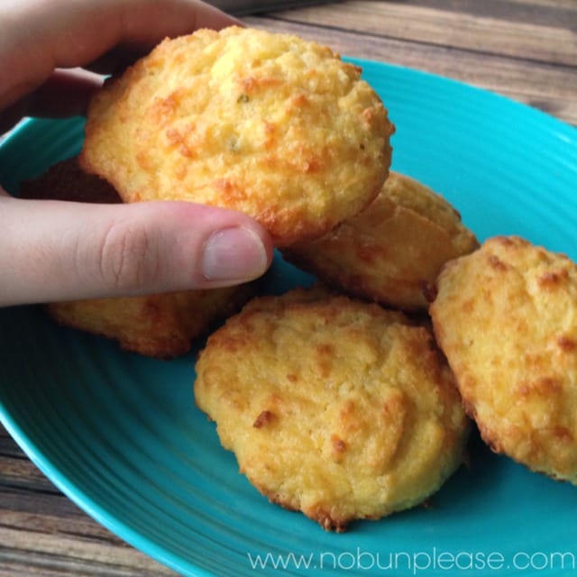 Keto-Cheddar-Biscuits