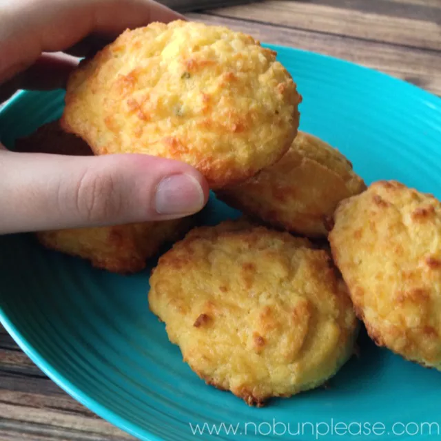 Keto-Cheddar-Biscuits