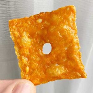 Keto Cheez-It Cheddar Cracker