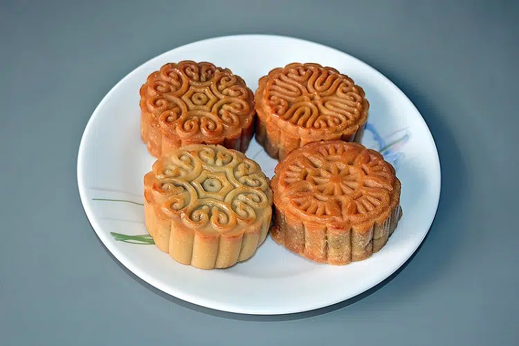 Mooncake in Plate