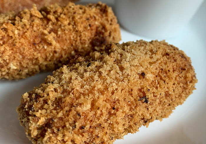keto-mozzarella-sticks-featured Keto Mozzarella